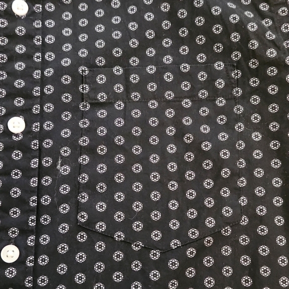 3/$20 Good Threads Navy Blue Floral Print Button-Up Shirt - Picture 3 of 9